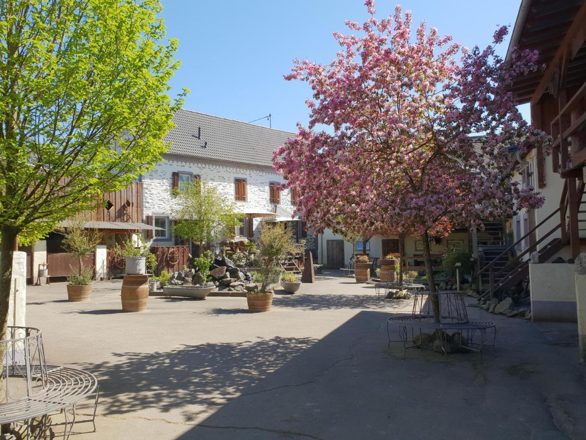 Besondere Ferienwohnung Spirit Auf Idyllischem Reiterhof Nahe Burg Eltz Munstermaifeld ภายนอก รูปภาพ