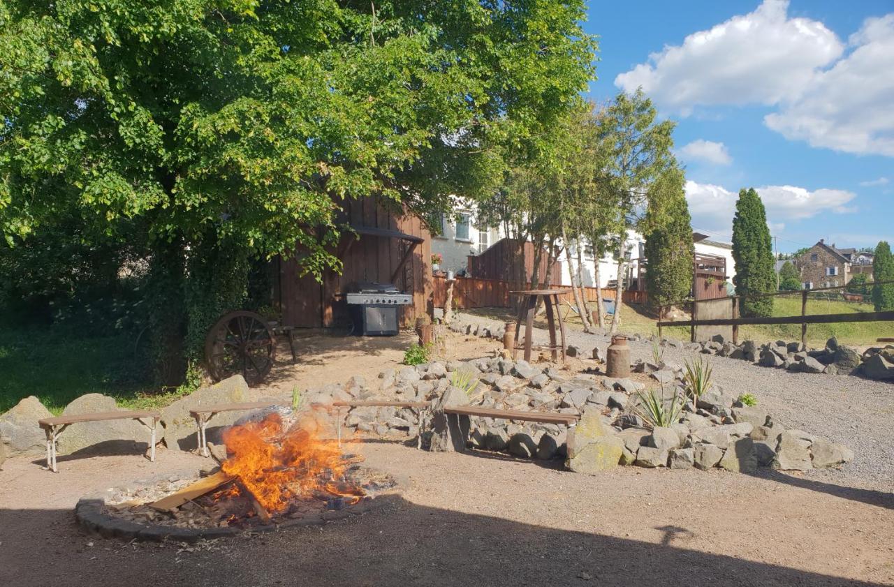 Besondere Ferienwohnung Spirit Auf Idyllischem Reiterhof Nahe Burg Eltz Munstermaifeld ภายนอก รูปภาพ